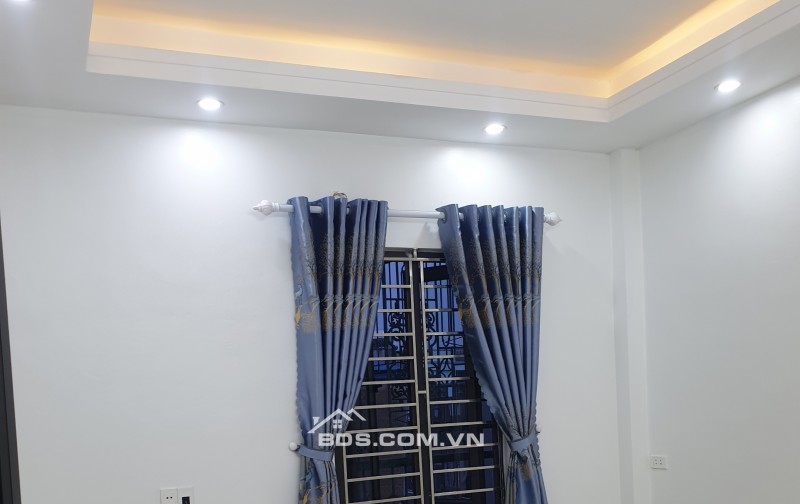 BÁN NHÀ ĐẸP 2.35 TỶ 3 TẦNG 50M2 ( ĐÔNG BẮC ) NGÕ PHÙ NGHĨA
