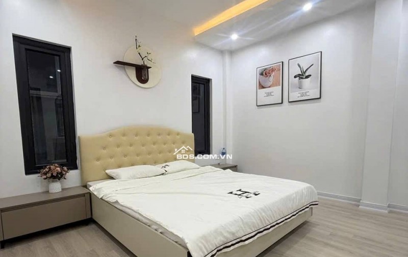 Nhà Đẹp Ngõ Linh Quang, Đống Đa 31m, 5 tầng, mt 4m, giá 9.3 tỷ