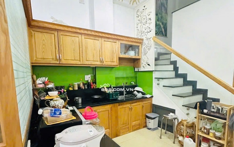 Bán nhà mặt tiền 91 MIẾU GÒ XOÀI đúc 4 tầng nhà mới cao cấp