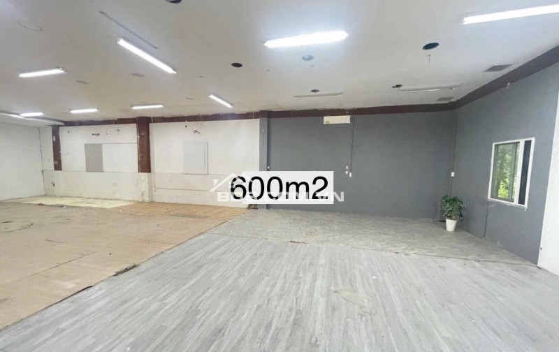 Cho thuê kho xưởng 600m2, Hà Huy Giáp Quận 12