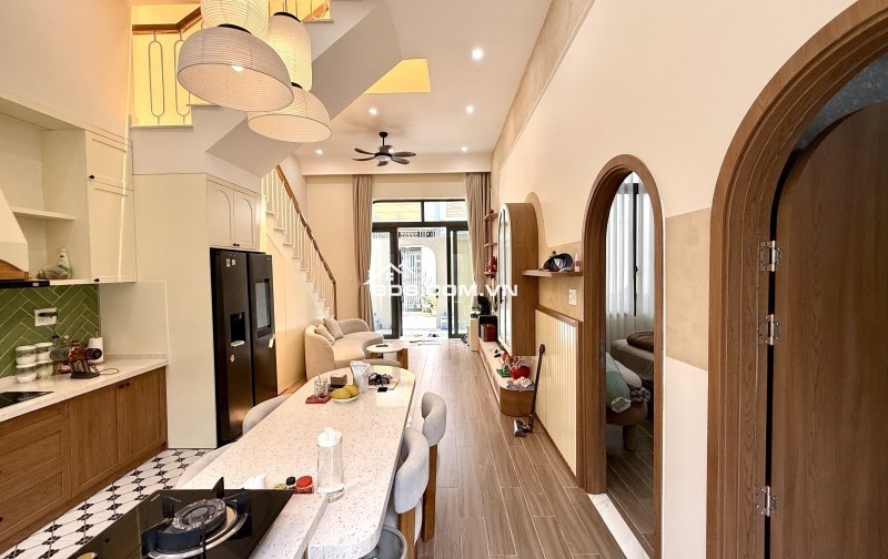 Chỉ 8 Tỷ, Nhà đẹp Tam Phú, 93m2 Ngang 7m - 3PN - Xe Tải đỗ cửa.