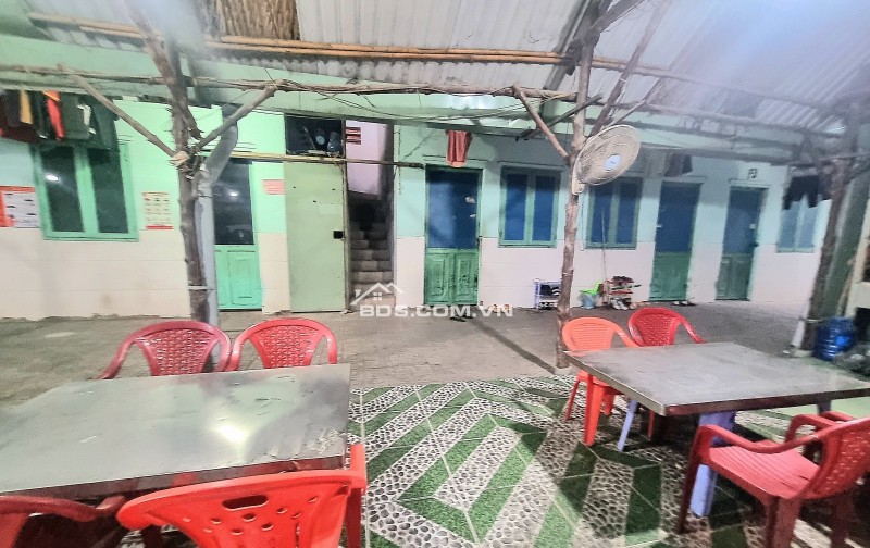 BÁN DÃY TRỌ 2 TẦNG + QUÁN CAFE – THU NHẬP 240TR/NĂM – MẶT TIỀN ĐƯỜNG KÍNH NỔI, DĨ AN