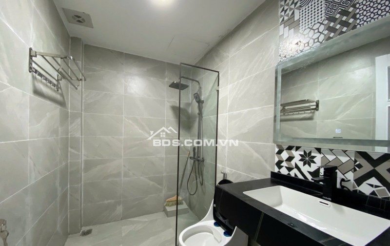 Nhà Nguyễn Khang - Phân Lô Oto Tránh - 2 Nhà Ra Phố - Ngõ Thông Kinh Doanh