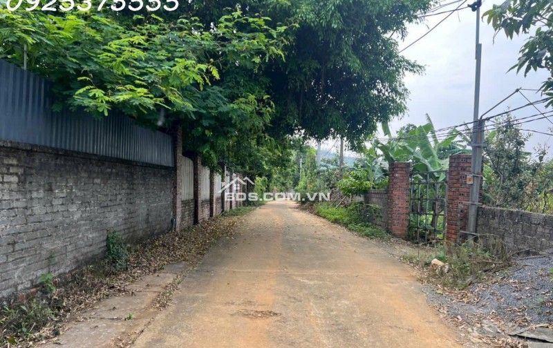 Siêu phẩm đất đẹp vuông như bánh chưng, giá rẻ tại Phú Mãn, Quốc Oai