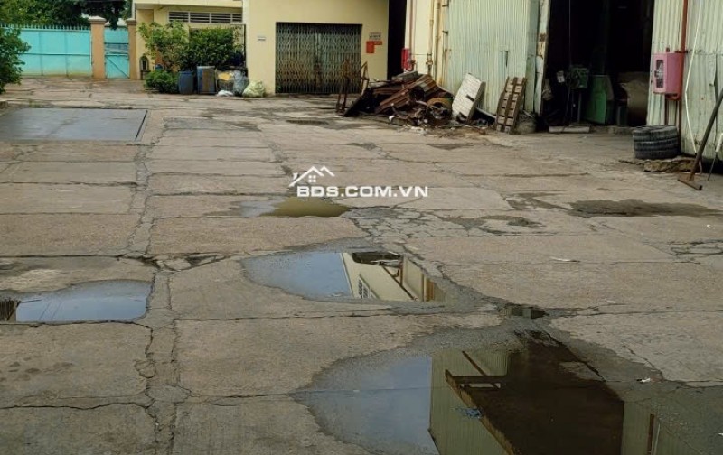 Cần bán gấp nhà xưởng 3550m2 kênh Tham Lương Quận 12