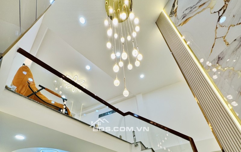 KẸT TIỀN CHỦ GIẢM NGAY 500 TRIỆU BÁN NHANH CĂN NHÀ PHỐ ĐƯỜNG HOÀNG HOA THÁM - PHƯỜNG 5 - QUẬN PHÚ NHUẬN