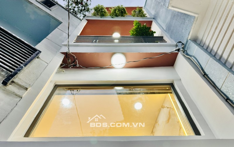 KẸT TIỀN CHỦ GIẢM NGAY 500 TRIỆU BÁN NHANH CĂN NHÀ PHỐ ĐƯỜNG HOÀNG HOA THÁM - PHƯỜNG 5 - QUẬN PHÚ NHUẬN