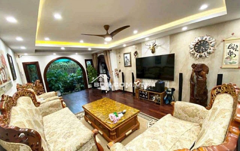 Siêu phẩm biệt thự sang trọng gần sát đường Phùng Hưng, TP. Đà Nẵng