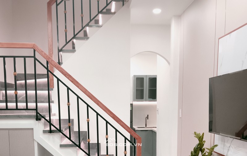 Bán nhà nở hậu 3.8m, thiết kế tối giản, full nội thất – giá chỉ 5.3 tỷ