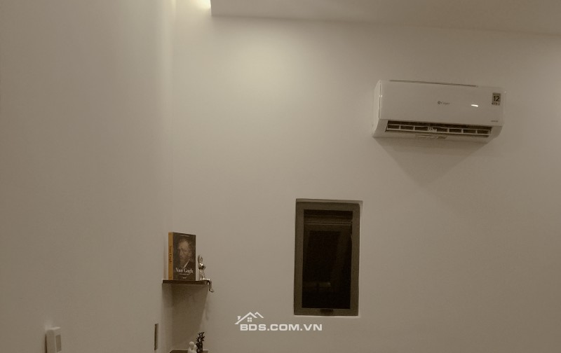 Nhà phố thiết kế hiện đại – sang trọng, phong cách tối giản 1 trệt 1 lầu 3 phòng ngủ gần Phan Xích Long 6.8 tỷ