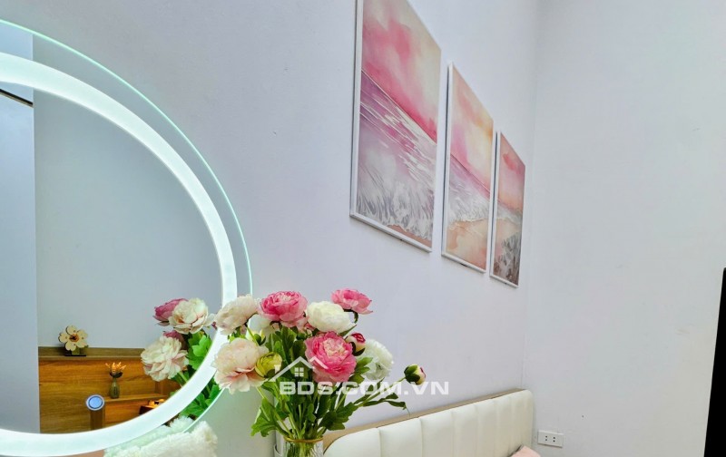 NHÀ ĐẸP PHỐ NGỌC HÀ, ĐẸP Ở NGAY, ĐẦY ĐỦ TIỆN ÍCH, GẦN TRƯỜNG HỌC, CHỢ