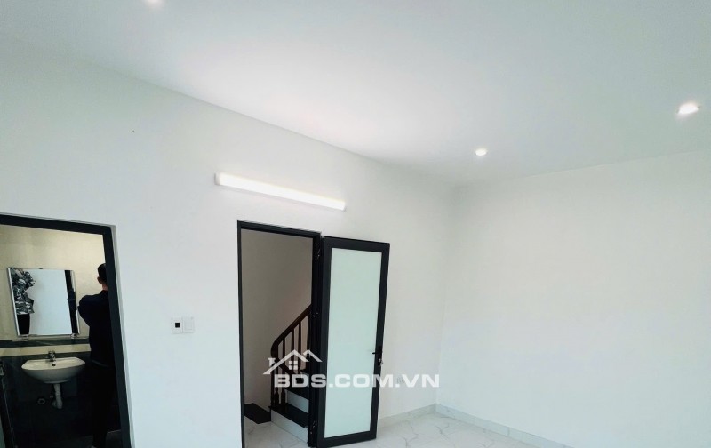 Bán nhà mặt ngõ Tân Khai, Hoàng Mai 3,1tỷ. Diện tích 25m, mặt tiền rộng 5m