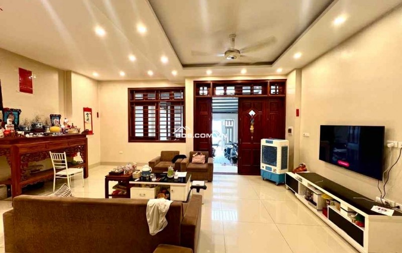 bán nhà Cổ Linh, 140m, mặt tiền 6.2m, nở hậu, đường rộng 10m, 3 ôtô tránh nhau