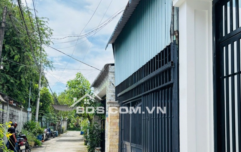 BÁN NHÀ GIÁ TỐT – TRUNG TÂM DĨ AN