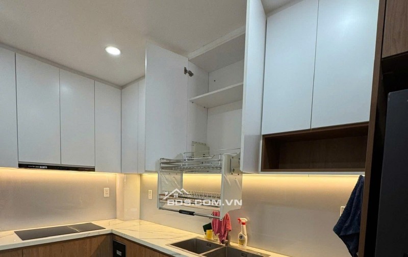 PN -Techcons,Hoa sứ, Phú NHuận: 145m2, 3p ngủ, 2wc, 21tr/th, Nhà mới.