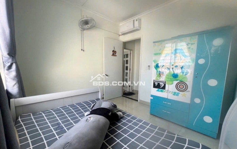 Chung cư Screc , Trường Sa,Q3:Giá 10.5tr/th  55m2- 1p ngủ, NT