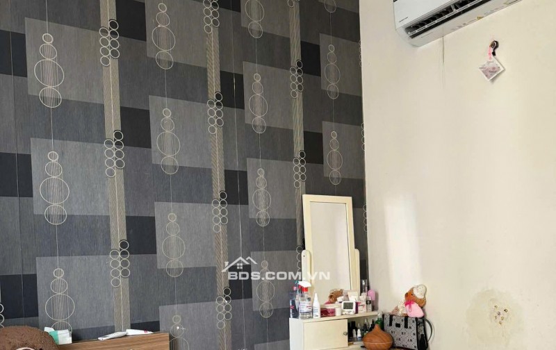 Chung cư Hoa Sứ, P7, Phú Nhuận, 75m3, 2 PN, Nội thất, 12tr/tháng