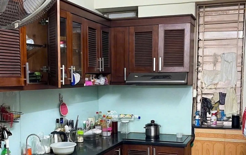 Chung cư Phú Thạnh ,Nguyễn Sơn, TP: 110m2, 3p ngủ, 2TL, Góc, 10.5tr/th.