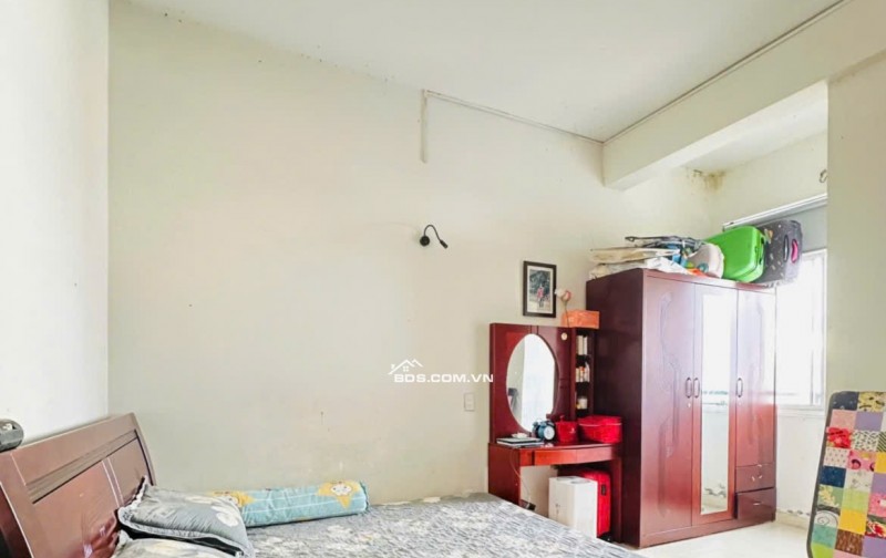 Chung cư Đặng văn Ngữ, PN: 80m2, 2p ngủ, Tolet NT, 12tr/tháng.