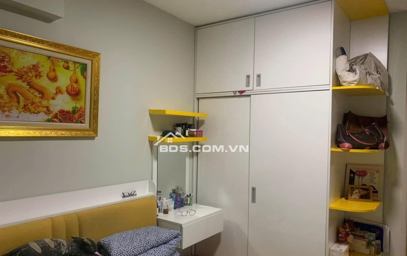 Chung cư Đặng Văn Ngữ, P13, PN: Căn góc 2p ngủ, Nhà sạch, 12tr5/th.