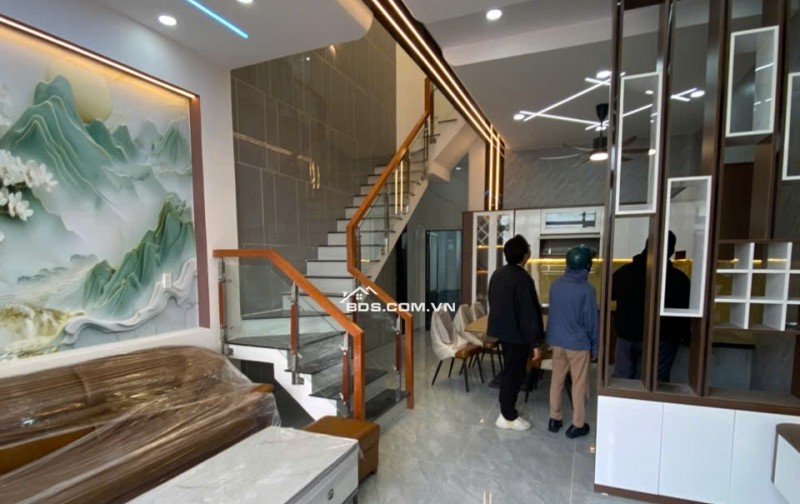 BÁN NHÀ MỚI XÂY-100m2- BÌNH CHÁNH-SỔ HỒNG RIÊNG