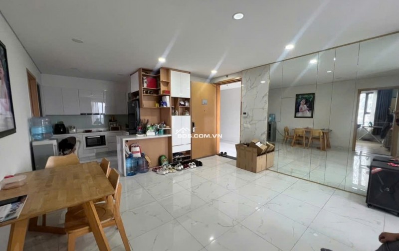 Saigonres, Nguyễn Xí, BT: 3p ngủ, ban công, 90m2, 3PN, 2WC, 15tr/tháng