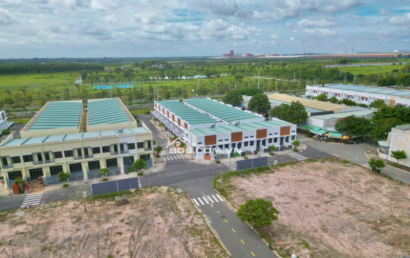 Sở hữu Nhà phố  1 TRỆT 1 LẦU ngay KCN Phước Đông, chỉ từ 579Tr