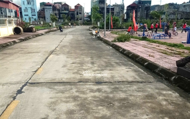  BÁN NHÀ 2 TẦNG – GIÁ CẮT LỖ! 