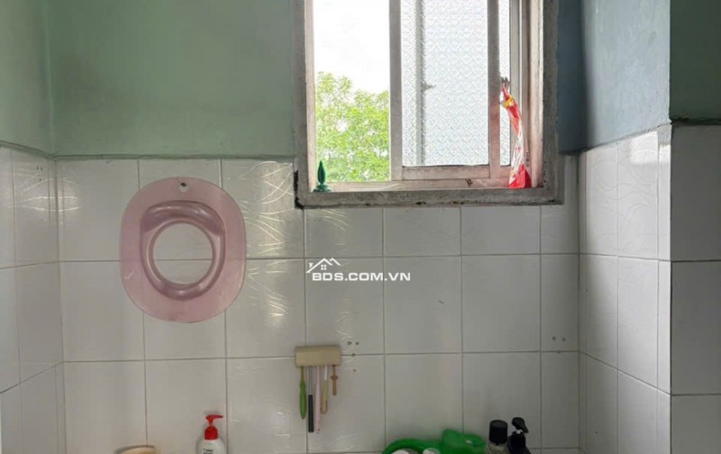 Bán căn hộ chung cư Lô C, 55.5 m2, căn góc 1 PN ở KDC Vĩnh Lộc B