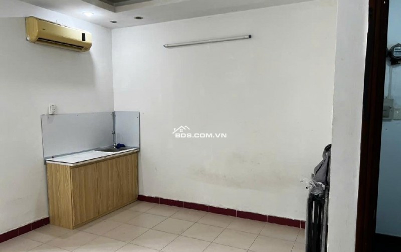Nhà Âu Cơ 4x16 KC 5T, ngay trường Đại Học, thu nhập 32tr/tháng