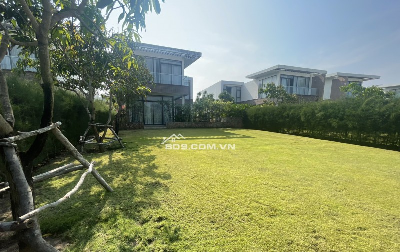 Bán biệt thự Carraworld CR lô góc 453,8m 2 tầng, liền kề sân bay, casino - SHR lâu dài giá 24ty5