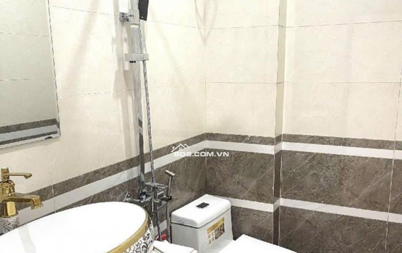 HOT – BÁN NHÀ 5 TẦNG ĐẸP LONG LANH – LÔ GÓC – Ô TÔ ĐỖ CỬA – KINH DOANH – THANG MÁY – TRUNG TÂM TIỆN ÍCH