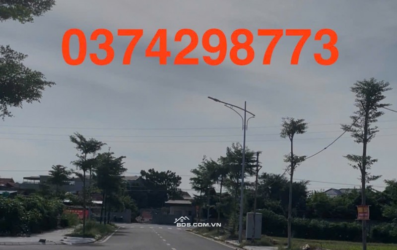 Cần bán lô đất 100m2 đường 20m trục chính từ KCN về THỊ TRẤN TIỀN HẢI , Giá chỉ 2,2x tỷ