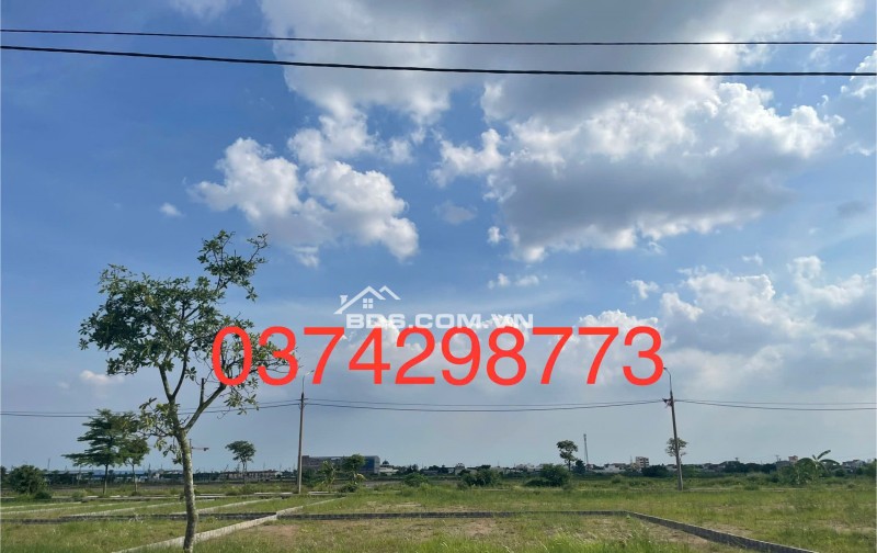 Cần bán lô đất 100m2 đường 20m trục chính từ KCN về THỊ TRẤN TIỀN HẢI , Giá chỉ 2,2x tỷ