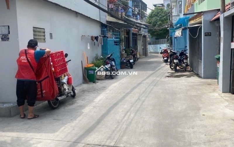 Bán Nhà Bùi Văn Ba Quận 7 – 72m² – Giá 6,7 Tỷ- Oto