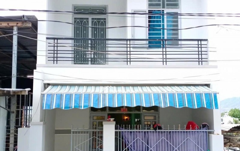 Bán Nhà 2 Tầng Cách Đường Ngô Đến 300m, Cách Đường 2/4 1km, Diện tích 50 m2 Giấy tờ tay có phường xác nhận nhà ở