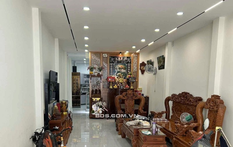 Chính Chủ Bán HXH Lê Thị Bạch Cát, P.11, Q.11: 4.15x20m, Giá Tốt Chỉ 11,5 Tỷ!