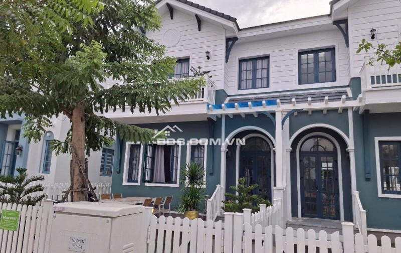 cần bán biệt thự 8ỷ200 novaword phan thiết