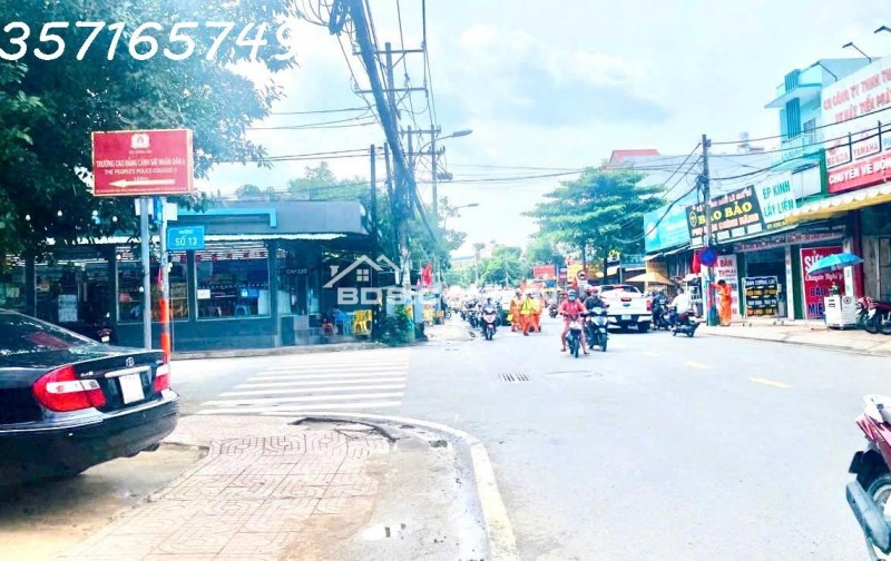 BÁN NHÀ QUẬN 9 - 50M RA NGUYỄN VĂN TĂNG - 10P RA NGÃ TƯ THỦ ĐỨC MẶT TIỀN HẺM 1 TRỤC OTO NÉ NHAU THOÀI MÁI