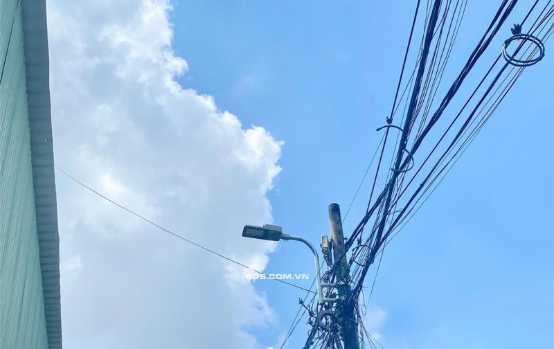 BÁN NHÀ QUẬN 9 - KDC PHƯỚC THIỆN - ĐƯỜNG NHỰA RỘNG OTO NÉ NHAU- 20P RA NGÃ TƯ THỦ ĐỨC - 10P RA LÊ VĂN VIỆT - VÀNH ĐAI 3 THUẬN TIỆN DI CHUYỂN