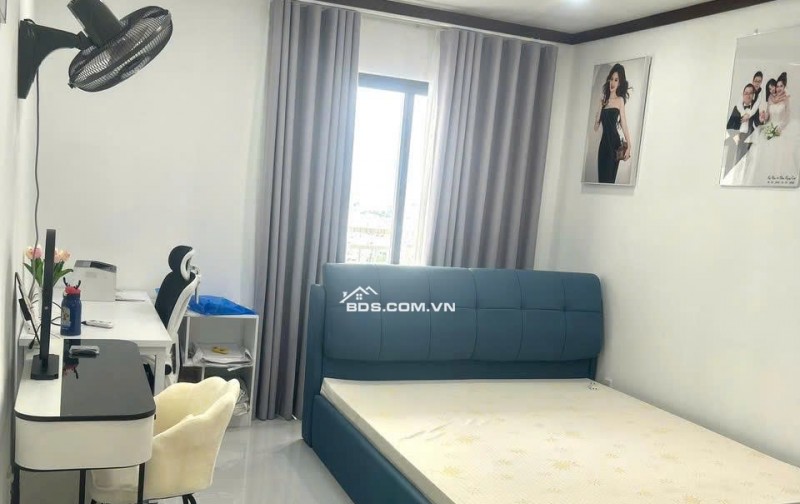 Bán căn hộ rộng rãi 131,5m² – Chung cư Quốc Cường 1 Q.7 – 3PN, tặng nội thất âm tường