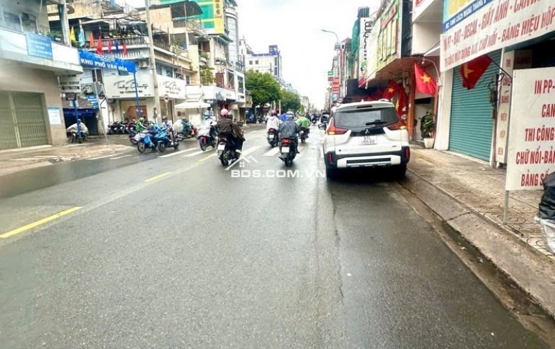 HẺM XE HƠI CMT8 GẦN MẶT ĐƯỜNG- GIÁP QUẬN 3- QUẬN 10- 10.x tỷ