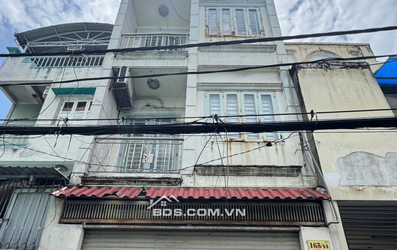NHÀ HẺM XE HƠI VƯỜN LÀI – TRỆT 2 LẦU + ST – KHU VIP DÂN TRÍ CAO. LH:0908693110.