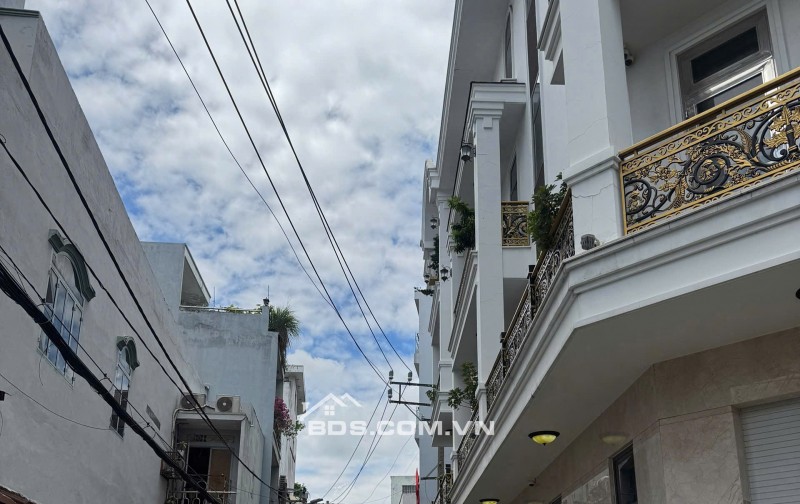 NHÀ HẺM XE HƠI VƯỜN LÀI – TRỆT 2 LẦU + ST – KHU VIP DÂN TRÍ CAO. LH:0908693110.