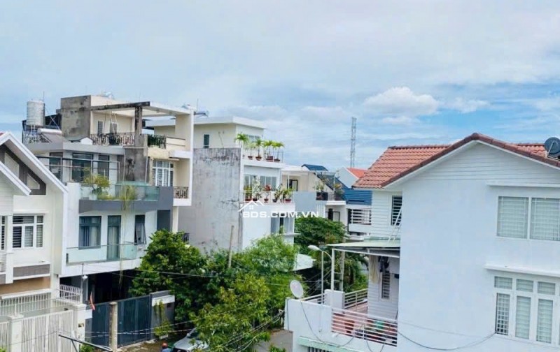 Bán Nhà Phố Vị Trí Đẹp Giá Rẻ – Lê Văn Lương, Phước Kiển – Đường 12m