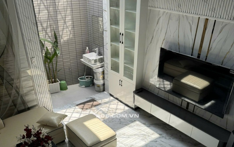 Bán nhà đường Thạnh Xuân 47, Quận 12, 4 tầng + lửng, 4PN, 4WC