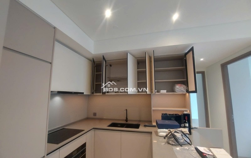 Căn hộ The Opera Metropole, 30 tỷ, 77m2, 2PN, nội thất cơ bản.