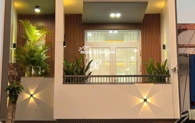 NHÀ MẶT TIỀN KINH DOANH, 3 TẦNG, T/TÂM DĨ AN, VÔ LÝ THƯỜNG KIỆT, NGANG ĐẸP 5,5M, NHỈNH 6 TỶ!