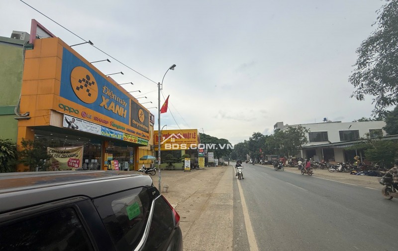 Đất nền giá rẻ FO 180tr 150m2/lô - 6x25m sẵn sổ (không trung gian) đất Thạch Quảng, Thanh Hoá ( giáp Ninh Bình) Vị trí : cạnh UBND Xã, Chợ, Trường Học, khu công nghiệp đã hoạt động 140ha , bến xe, trạm đăng kiểm, cây xăng, dân cư đông đúc ....