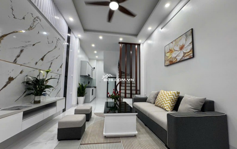 HOT HOT HOT! Bán nhà Trần Phú - Hà Đông , 30m ra mặt phố ô tô ,trung tâm Hà Đông , 37m2, 8.5 tỷ